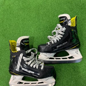 Intermediate Bauer Supreme M4 Hockey Skates 6 (Used)
