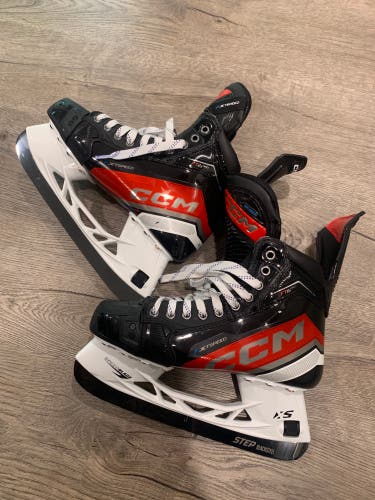 CCM JetSpeed FT6 Pro Hockey Skates Regular Width  8 (New)