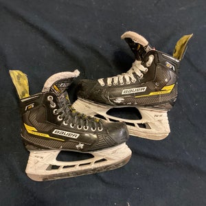 Senior Bauer Supreme M3 Hockey Skates Regular Width Size 6.5 (Used)