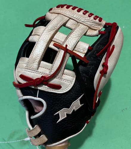 Black Adult Miken Player series RH Softball Glove 13.5" (Used)