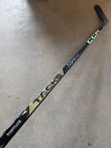 90 Flex P28M CUSTOM New Senior CCM Left Hand Pro Stock Tacks AS-V Pro Hockey Stick