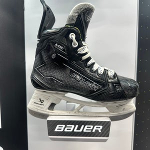 Bauer Supreme M50 Pro Hockey Skates   Size 4 (Used)