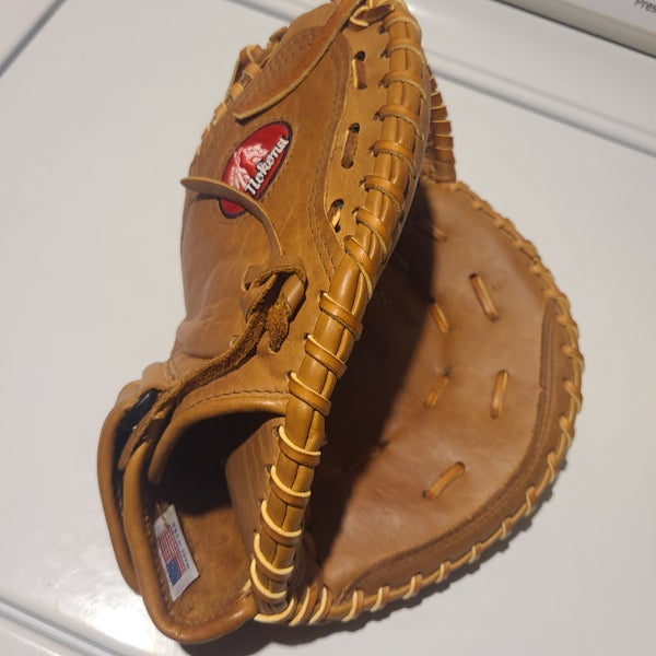 Catcher's RH CM275BF special edition Nokona Softball Glove 32.5" (New)