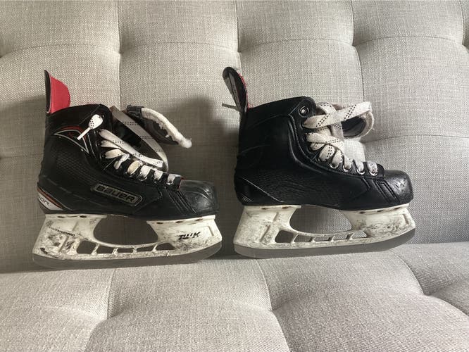 Bauer Vapor X Hockey Skates Size 2 (Used)