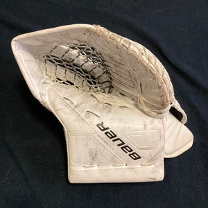 White Senior Bauer M5 Pro Goalie Glove Regular (Used)