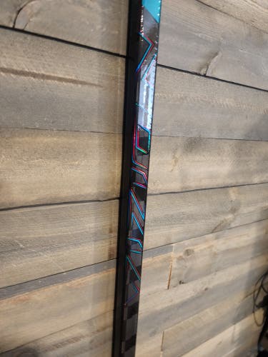 Senior CCM Vizion Right Handed Hockey Stick P29+1/4 (Used)
