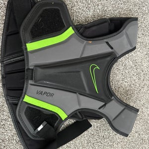 Adult Medium/Large Nike Vapor Shoulder Pads (Used)