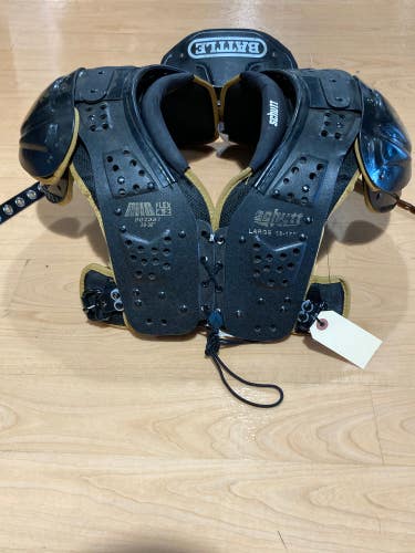 Used Adult Large Schutt MID FLEX 4.2 Shoulder Pads | BATTLE Backplate Included