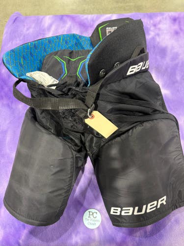 Junior Medium Bauer X Hockey Pants (Used)
