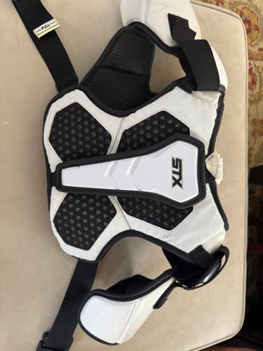 Medium Youth STX Cell V Shoulder Pads (Used)