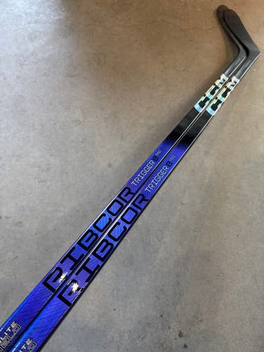 2 PACK 95 Flex P28 Senior CCM RibCor Trigger 8 Pro Left Hand Hockey Stick Pro Stock NHL (New)