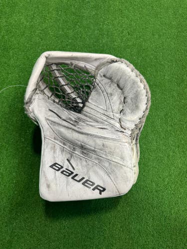White Intermediate Bauer Vapor X5 Pro Goalie Glove