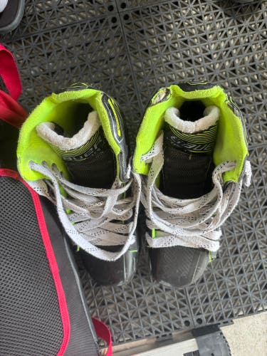 Bauer GSX Hockey Goalie Skates Regular Width 8 (Used)