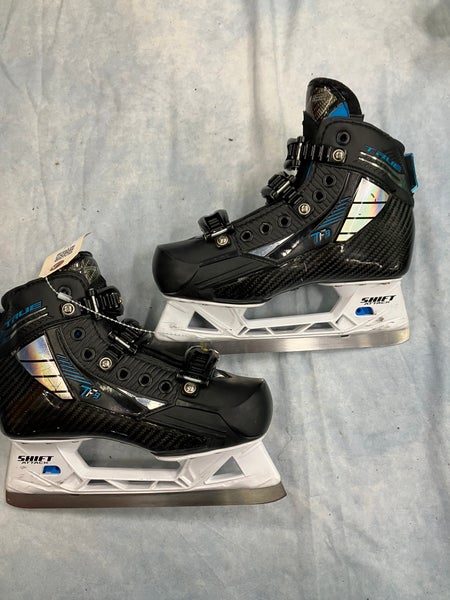 Junior True TF9 Hockey Goalie Skates Regular Width Size 2.5 (Used)