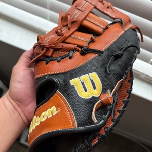 2024 Wilson RH First Base A2000 Baseball Glove 12.5" (Used)