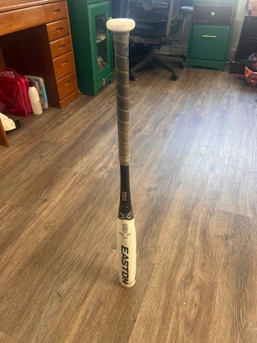 Easton Ghost Composite Bat (-11) 19 oz 30" (Used)
