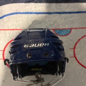 Medium Bauer Re-Akt 150 Helmet (Used)