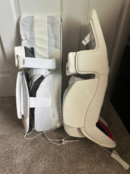 30"  2024 CCM Eflex 6.5 Goalie Leg Pads (New)