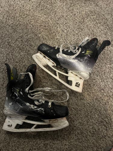 Bauer Vapor Hyperlite 2 Hockey Skates 7.5 (Used)