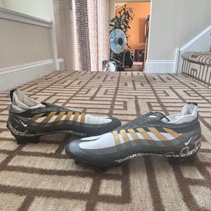 Men's Size 13.0 (W 14.0)  Nike Low Top Vapor edge pro 360 Turf Cleats (Used)
