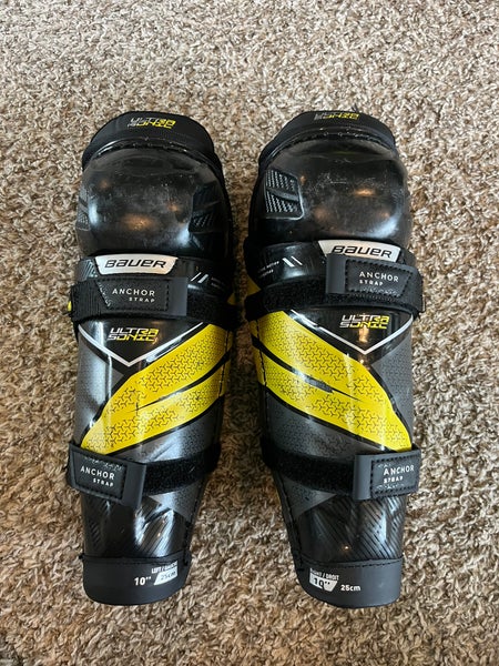 Youth Bauer Supreme UltraSonic 10" Shin Pads (Used)