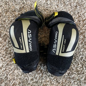 Large Youth CCM Tacks AS-V Pro Elbow Pads (Used)