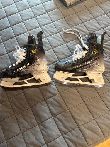 Bauer vaper hyperlite 2 skates