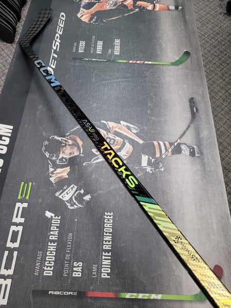 P90M | 80 Flex NEW! Senior CCM Tacks AS-VI Pro Right Handed Hockey Stick Pro Stock (New)