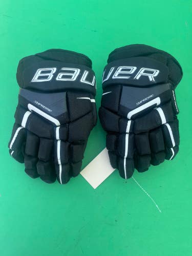 Black Junior Bauer Supreme Ultrasonic Gloves 11"