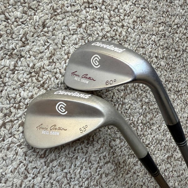 Womens Cleveland Tour Action RH Golf Club 53 Sand and 60 Lob Wedge Set Ladies