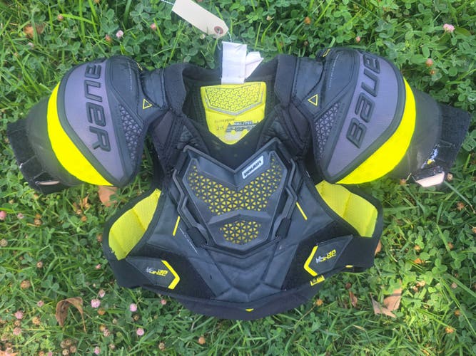 Small Junior Bauer Supreme Ultrasonic Shoulder Pads