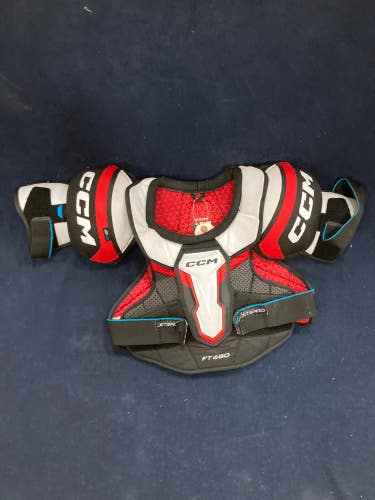 CCM Jetspeed FT680 Shoulder Pads | Senior Small