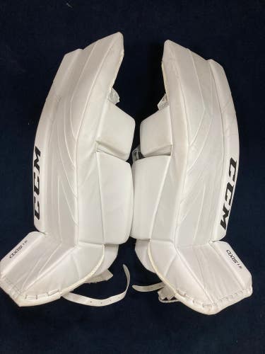 CCM Axis 1.5 Goalie Leg Pads | Junior 28"