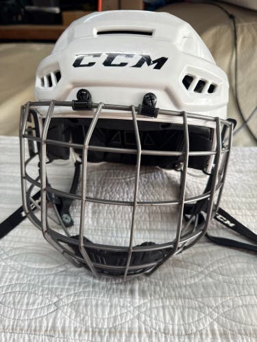 CCM FL500 Helmet Small / Medium (Used)