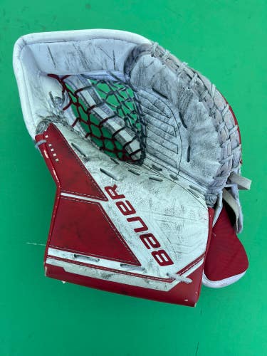 Red Intermediate Bauer M5 Pro Goalie Glove Regular