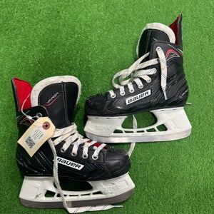 Junior Bauer Vapor X300 Hockey Skates Regular Width Size 1 (Used)