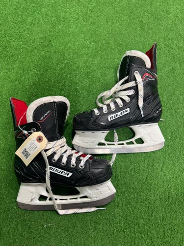 Junior Bauer Vapor X300 Hockey Skates Regular Width Size 1 (Used)