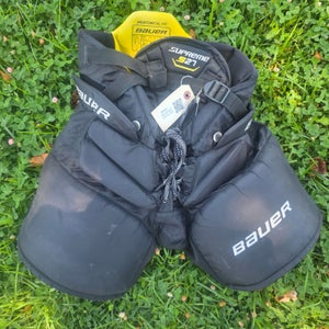 Black Junior Small Bauer S27 Hockey Goalie Pants (Used)