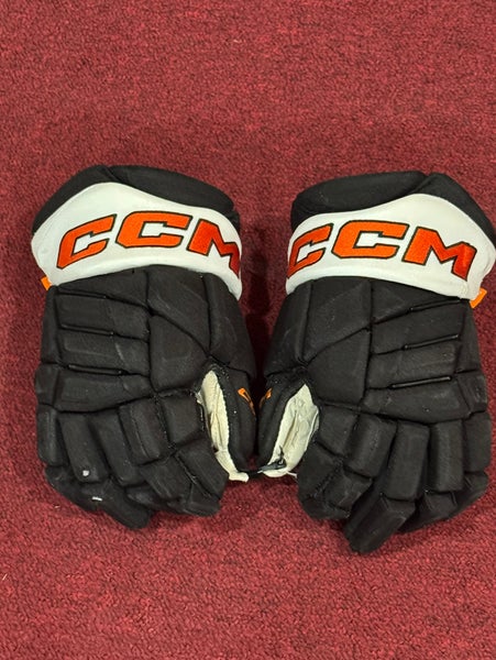Lehigh Valley Phantoms CCM Jetspeed Size 14 Gloves Item#LHG18