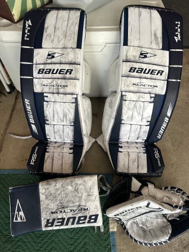 Bauer reactor goalie set