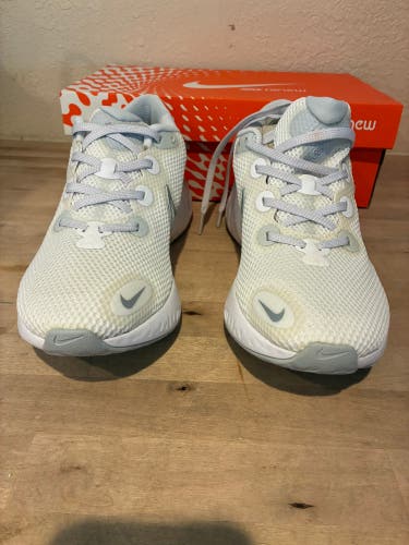 Nike Renew Run Women’s tennis shoes Model CK6360003 NIB