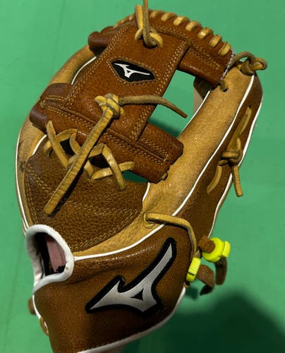 Brown Mizuno Franchise RH Infield Baseball Glove 11.75" (Used)