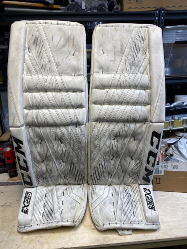 34"  CCM Eflex4 Goalie Leg Pads (Used)