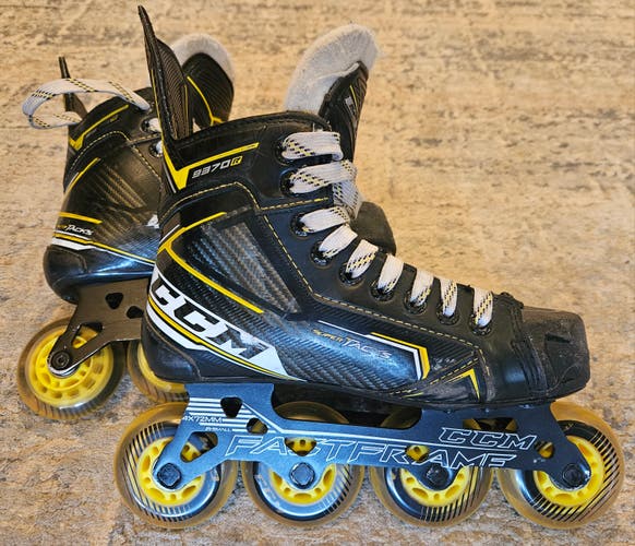 Used CCM Tacks 9370R Inline Skates Regular Width Size 3.5