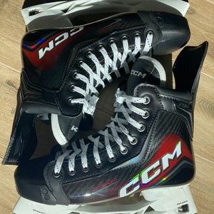 2025 CCM JetSpeed FT8 Pro Hockey Skates Pro Stock 7.5 (New)