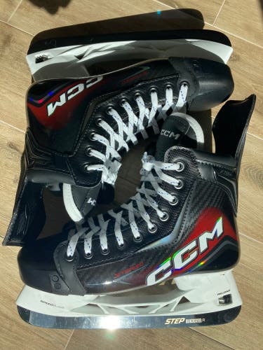 2025 CCM JetSpeed FT8 Pro Hockey Skates Pro Stock 7.5 (New)