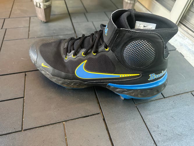 Nike alpha huarache elite 3 ucla cleat