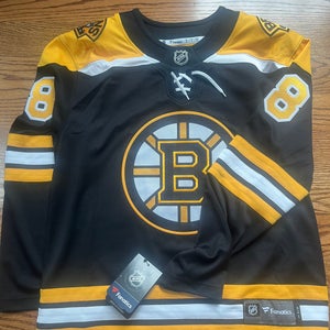 David Pastrnak Boston Bruins #88 Black Small Men's Jersey (New)