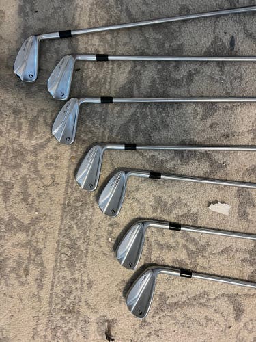 Men's TaylorMade P790 2021 Right Handed Iron Set  (Used)