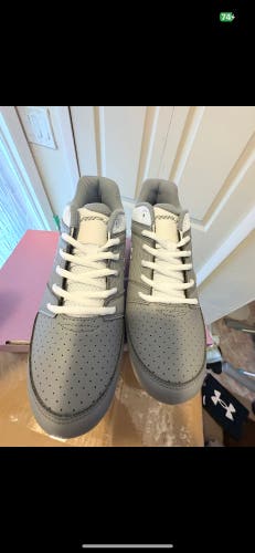 Women’s softball cleats size 11 -NEW
